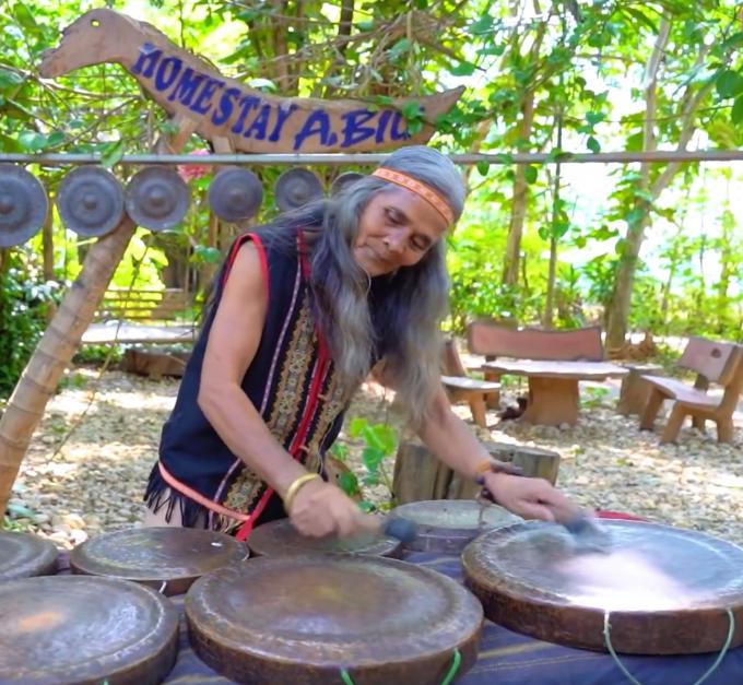 'Cây đại thụ' miền biên viễn - Nghệ nhân A Biu - 'của hiếm' của người Banar