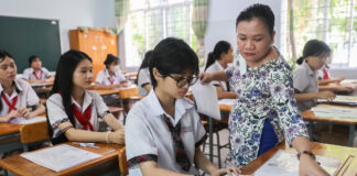 Học phí công lập thấp nhất 8.000 đồng một tháng