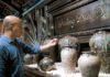 Men sò huyết làm gốm trong ngôi nhà cổ 200 năm tuổi | Du lịch