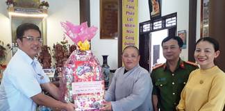 Lãnh đạo thành phố Kon Tum thăm các cơ sở Phật giáo nhân Đại lễ Phật đản