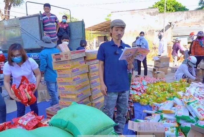 Anh chàng thợ hồ đam mê kể chuyện núi rừng Tây Nguyên