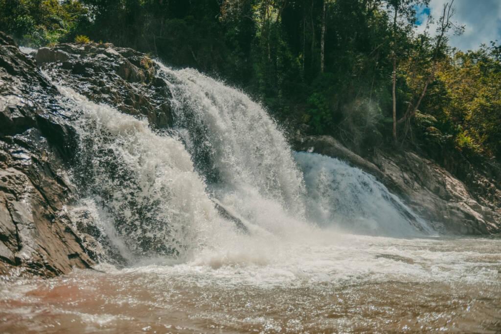 Nét đẹp hoang sở ở hồ thủy điện thượng Kon Tum