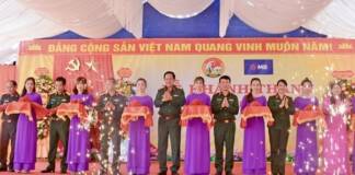 Hơn 300 trẻ em vùng biên Kon Tum phấn khởi vì có trường mới