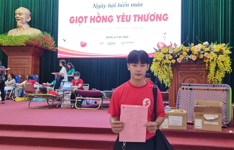 Giọt hồng yêu thương