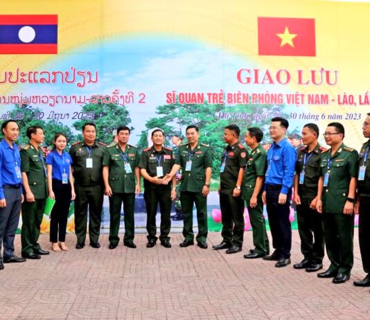 Sĩ quan trẻ BĐBP Việt Nam và An ninh, Cảnh sát Lào đoàn kết xây dựng biên giới hòa bình, hữu nghị, ổn định, hợp tác và phát triển