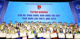 Tuyên dương 85 tấm gương chuẩn mực về thực thi văn hóa, đạo đức công vụ